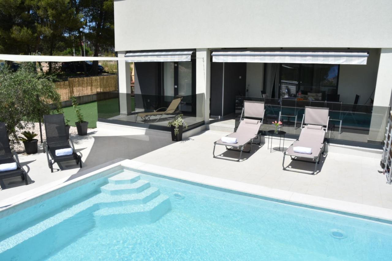Villa Sportiva Zadar With Private Heated Pool Exterior photo